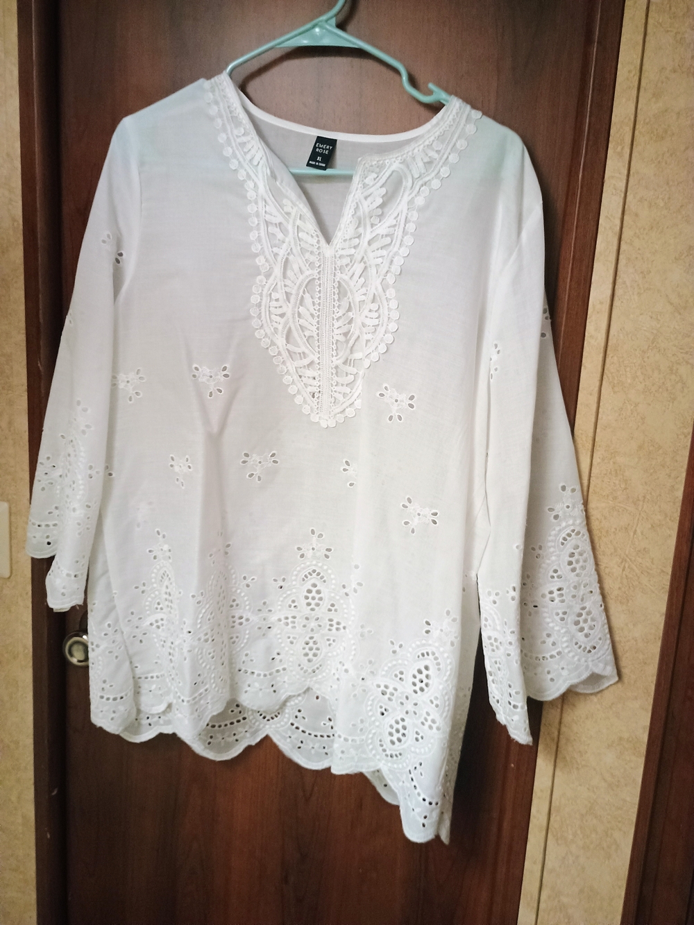 Ladies White Eyelet Embroidered Tunic Top
